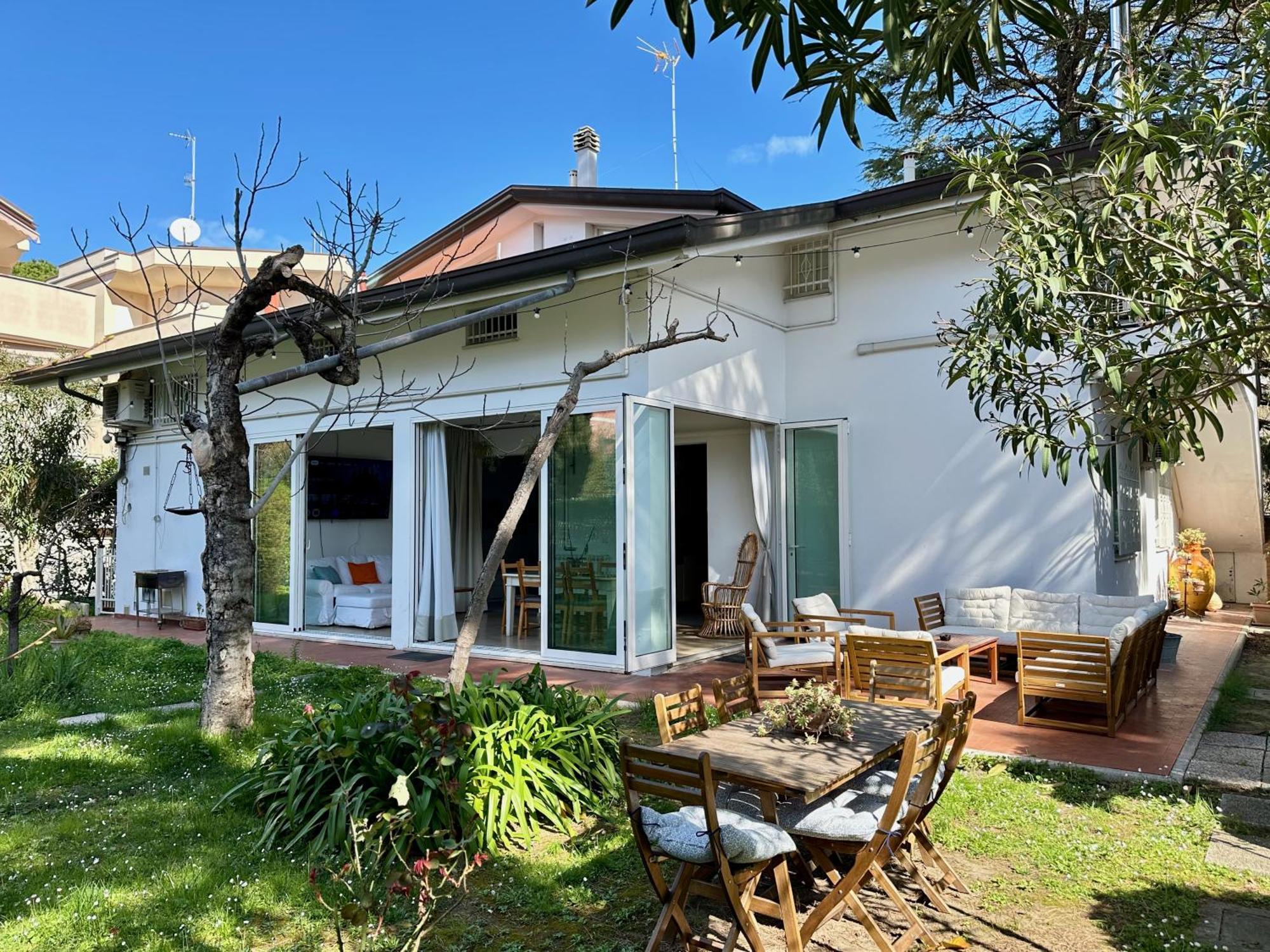 Appartamenti Villa Renata Riccione Buitenkant foto